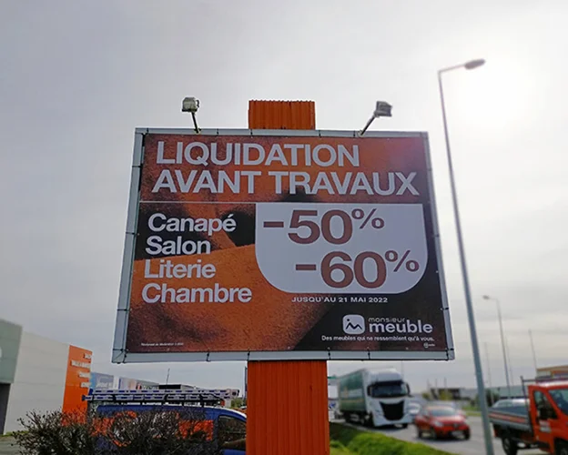 Fabrication de lettres boîtiers pour de l'événementiel, publicité, visibilité à Bourges - Cher (18)